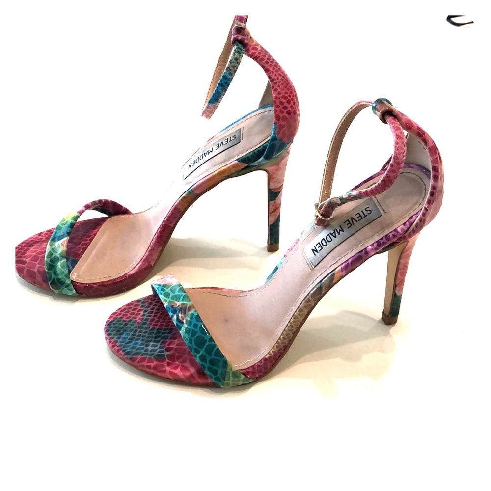 Steve Madden colorful sandals 5 1/2